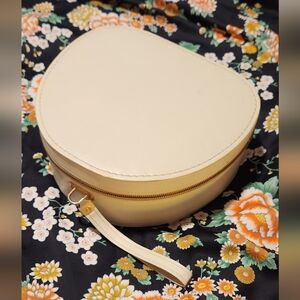 Genuine Vintage Cream Leather Women's Luggage Bag